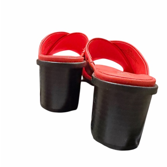 Sold - Picture 3 of 4